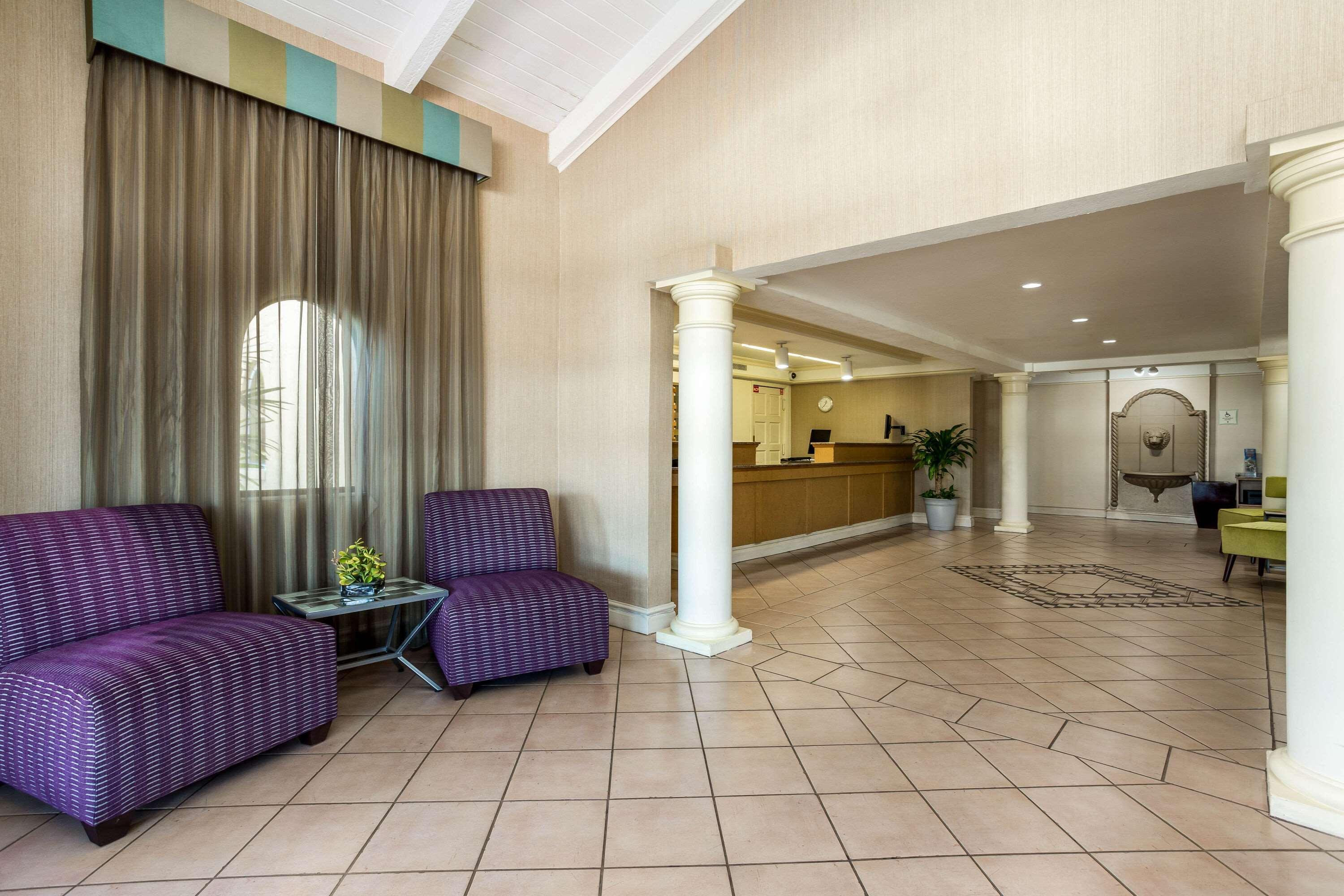 La Quinta Inn Tampa Airport Stadium Westshore Exteriör bild